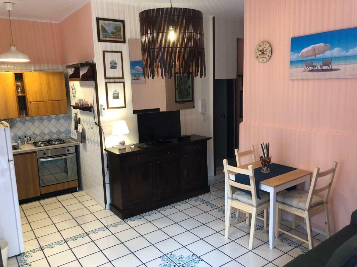 אסראלה Chloe'S Apartment מראה חיצוני תמונה